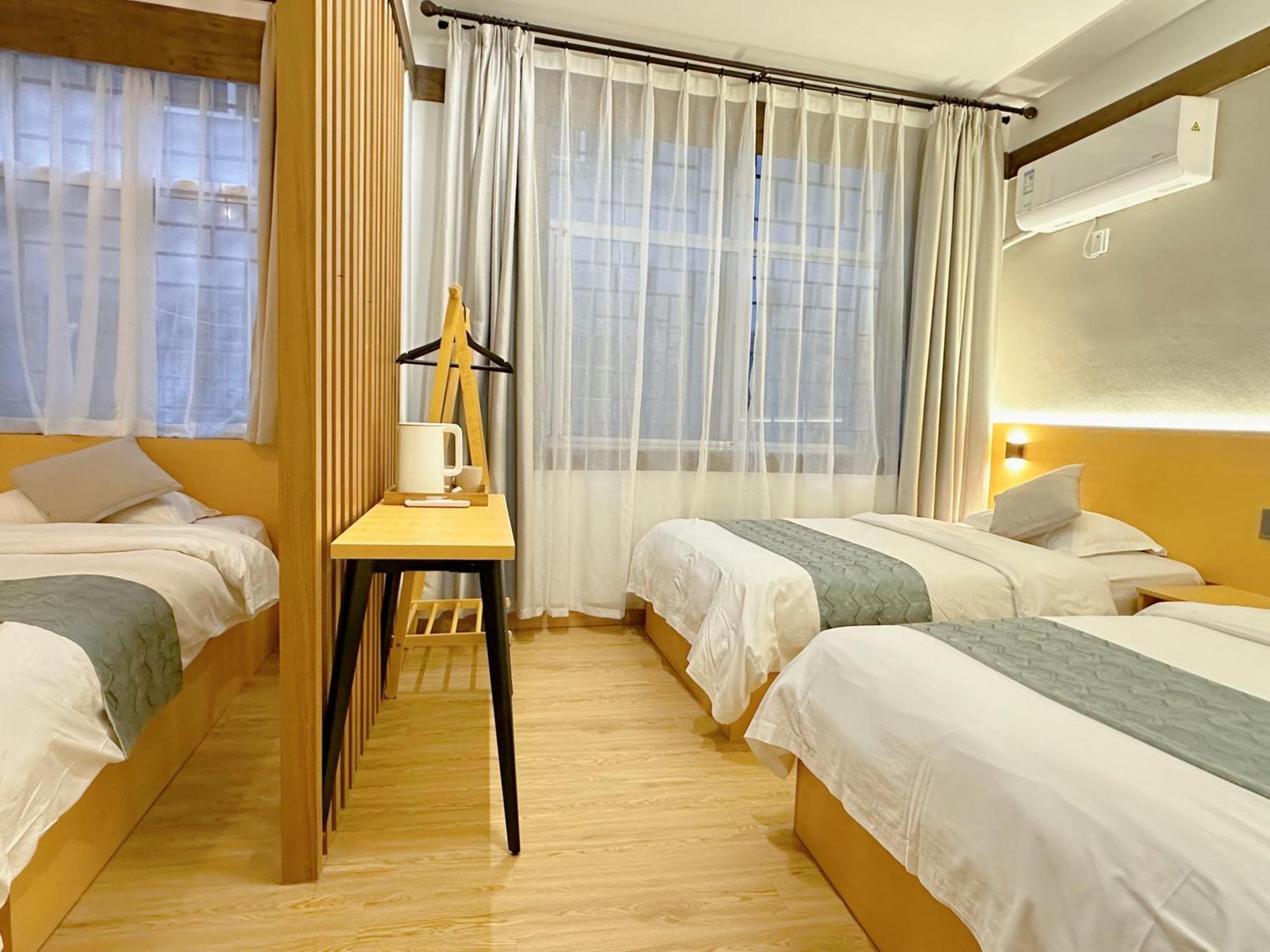 Hemu House Hotel Fenghuang Exterior photo